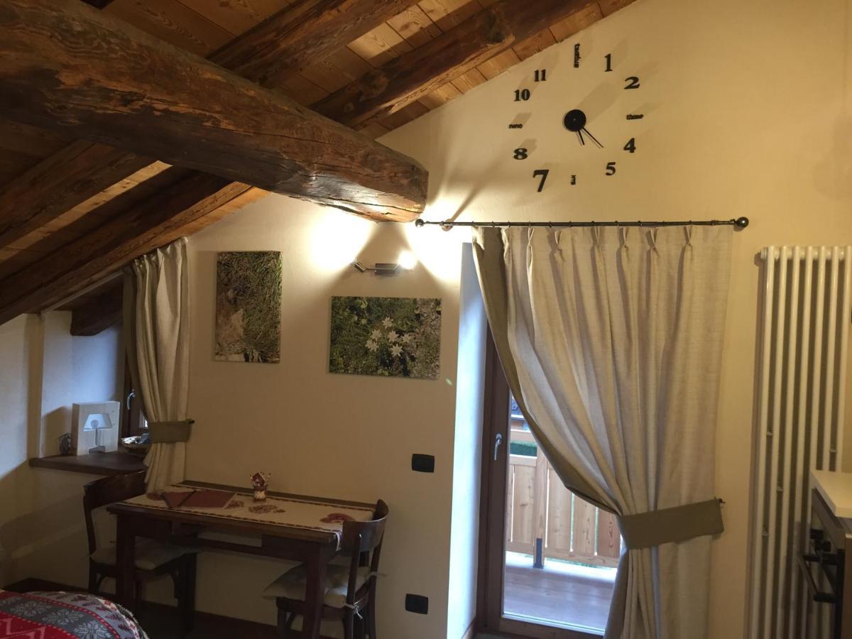 La Maison Du Pont Mont Blanc 2 La Salle Buitenkant foto